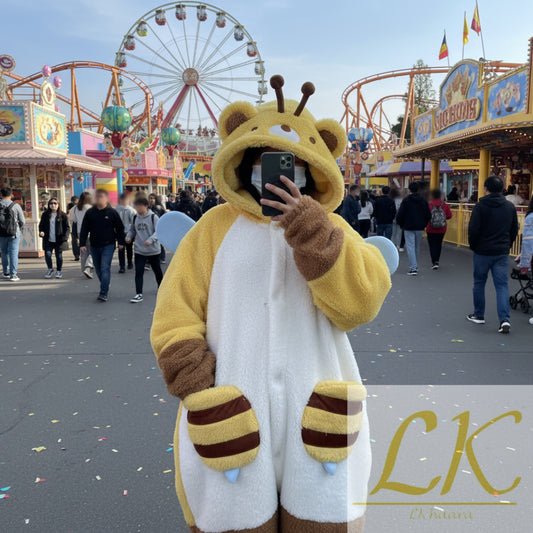 Cute Cartoon Little Bee Bear Pajamas – Winter Coral Velvet Night-Robe